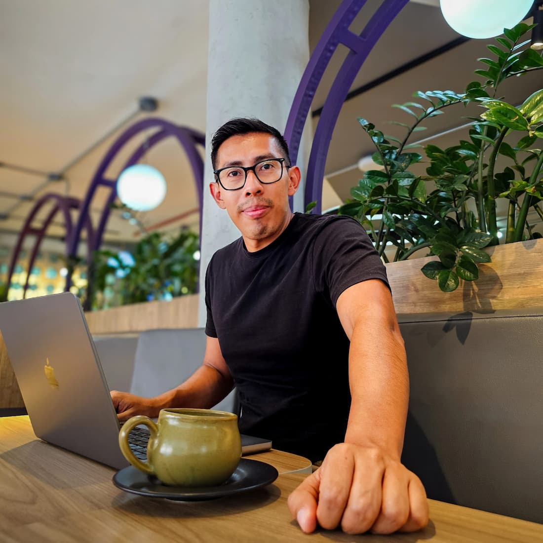 Jesús Manuel Hernández — Consultor de IA y Nómada Digital